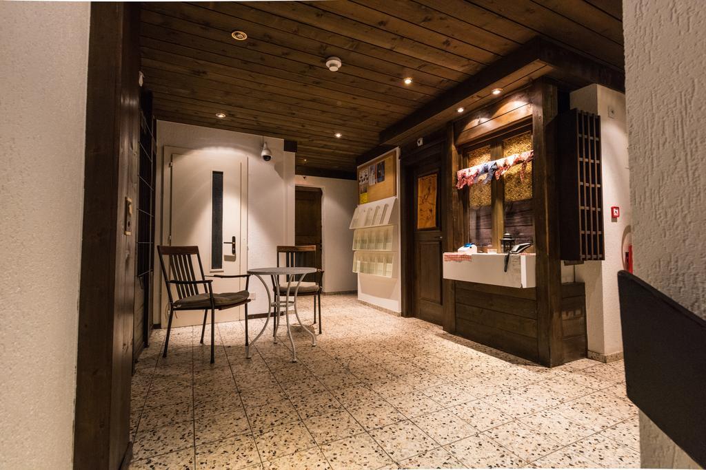 Hostel Walser Saas-Fee Bagian luar foto