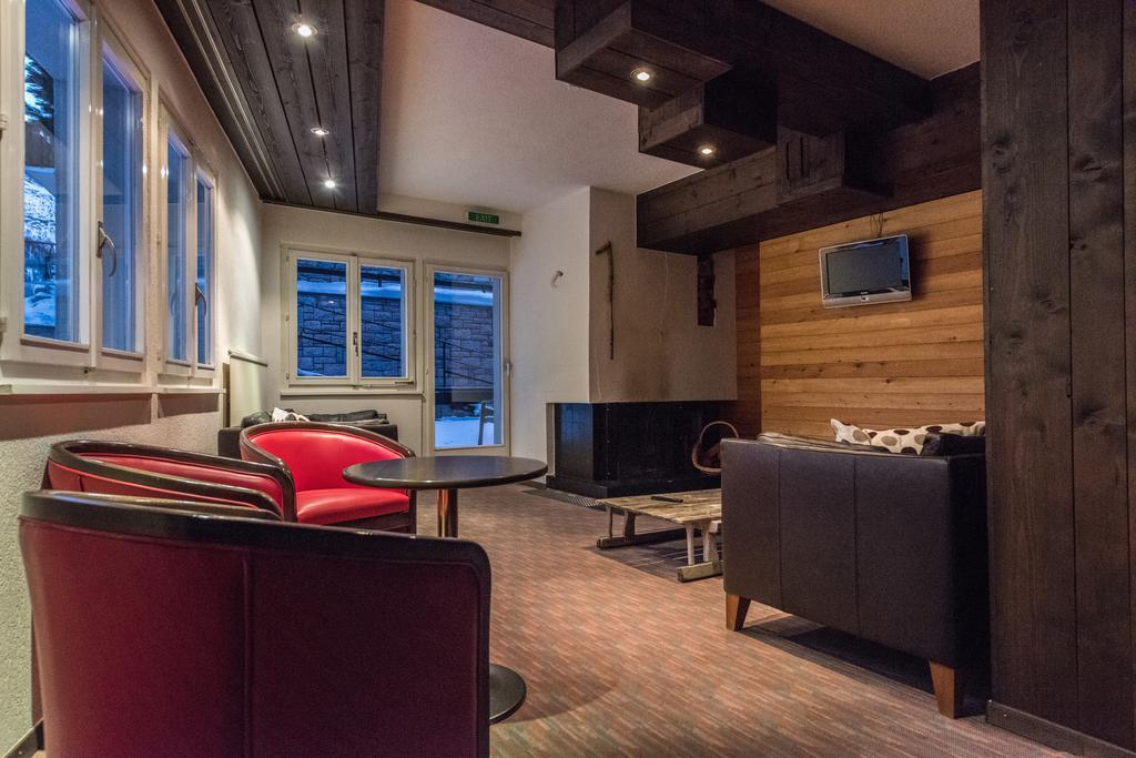 Hostel Walser Saas-Fee Bagian luar foto