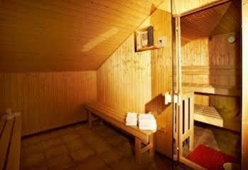 Hostel Walser Saas-Fee Bagian luar foto